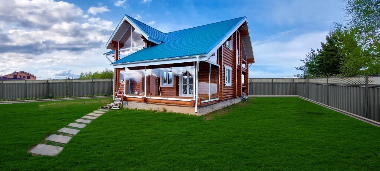 Мягкие окна на веранде загородного дома в Лакинске